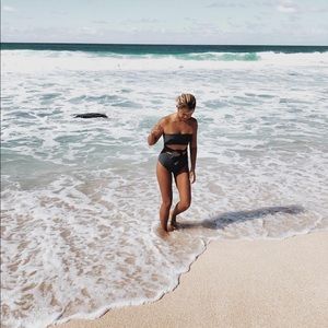 Gillia one piece bikini
